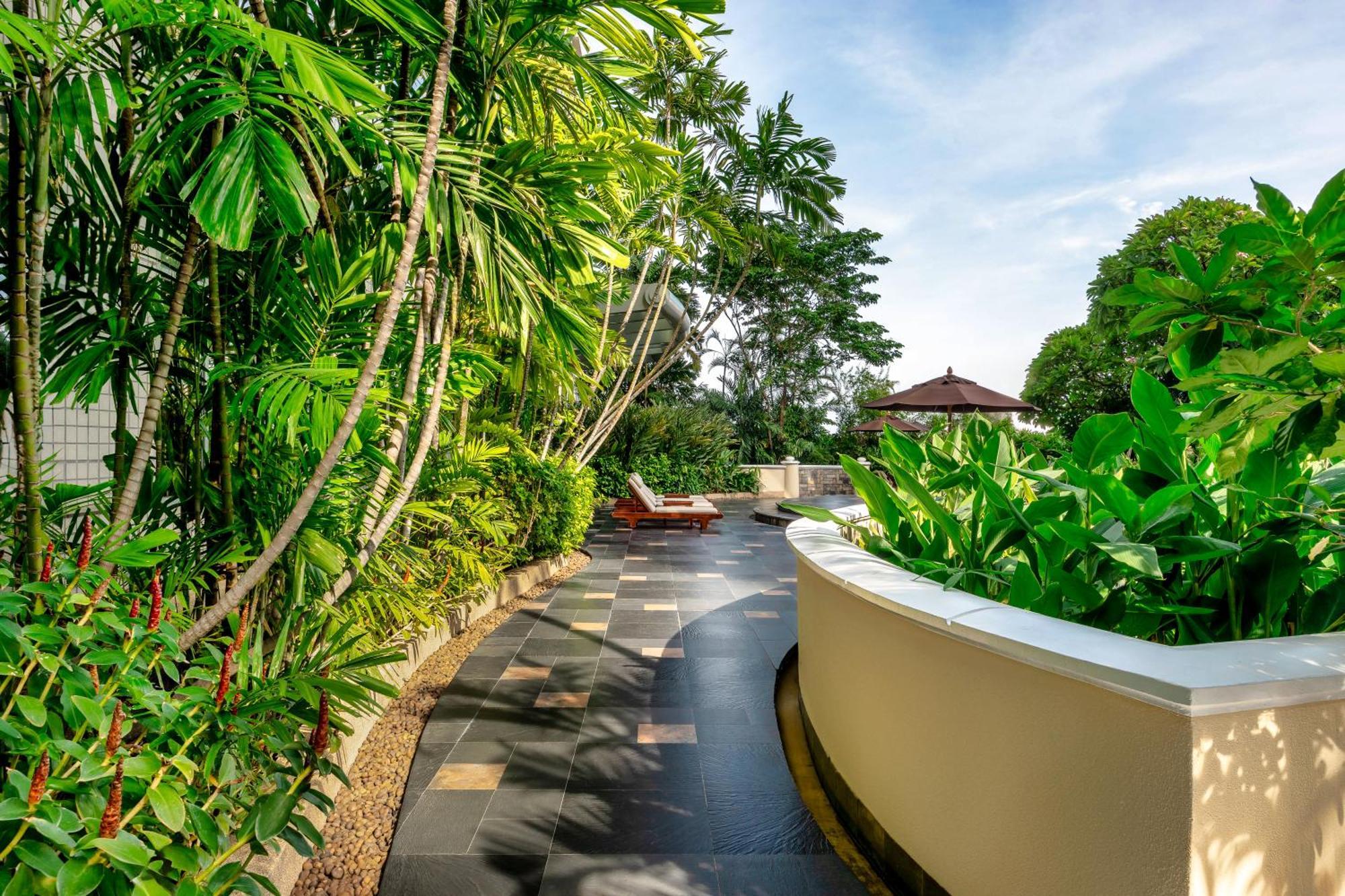 Conrad Bangkok Residences Exteriör bild